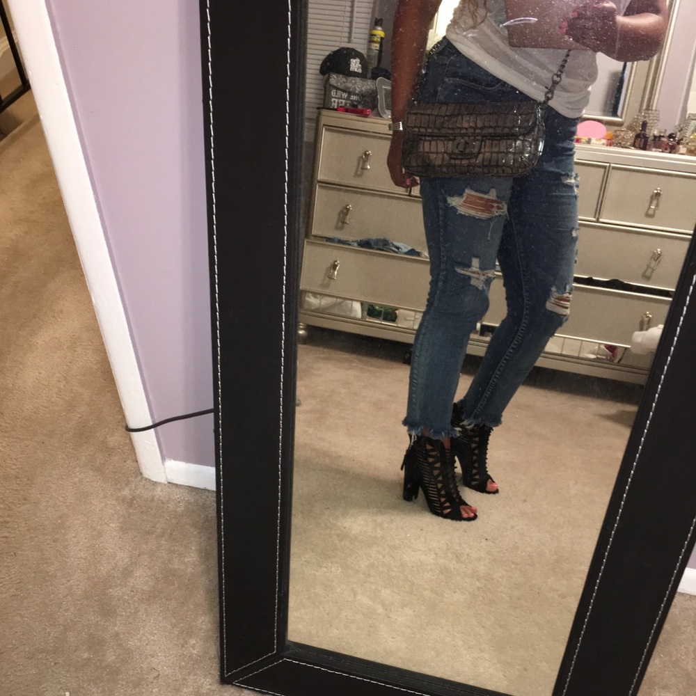 Badgley Mischka crossbody bag/ clutch - Picture 1 of 4